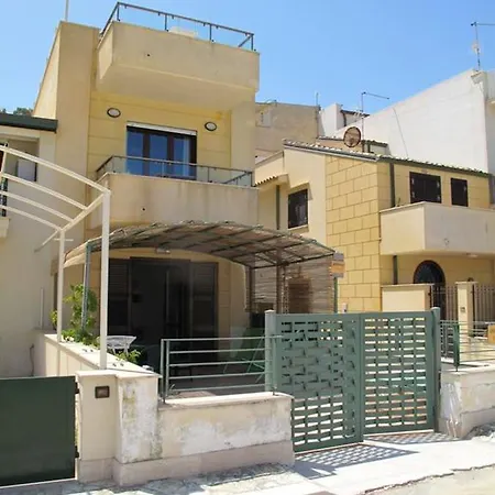 Charming House In With Bikes Available